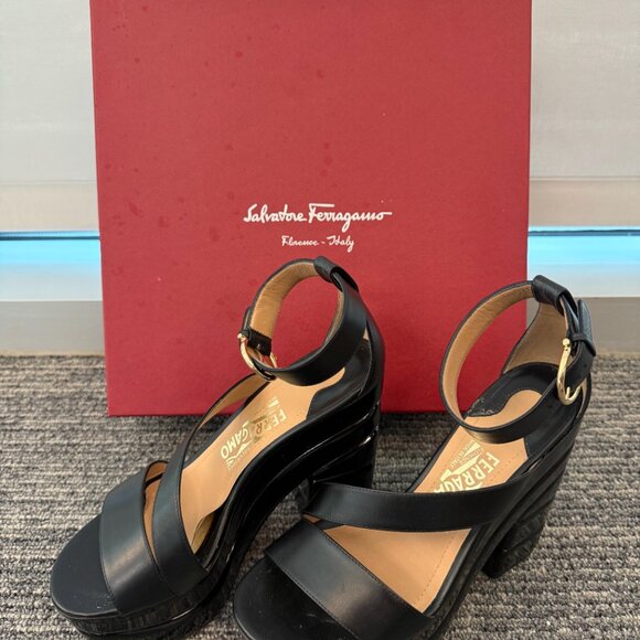 Salvatore Ferragamo Lev Stacked Platform Sandal - WORN ONCE - Picture 2 of 5